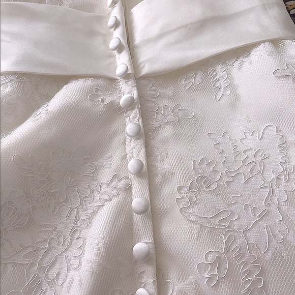 Wedding Dress - Picture 11 of 15